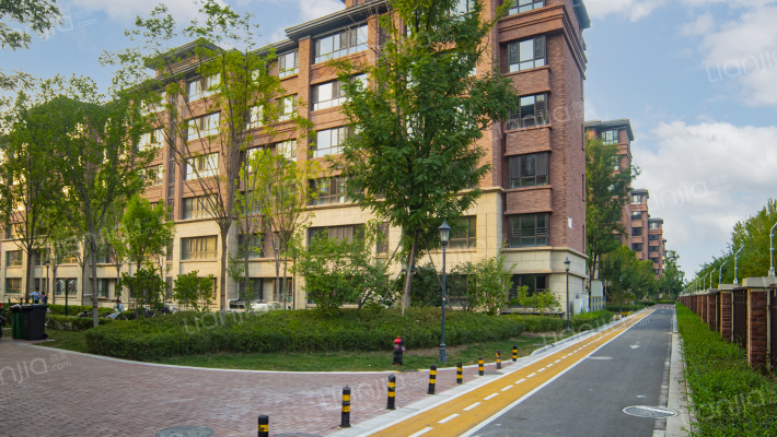 景瑞翰邻外景图