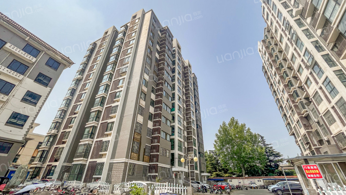 军星花园外景图