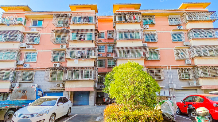 禾峰乾庄外景图