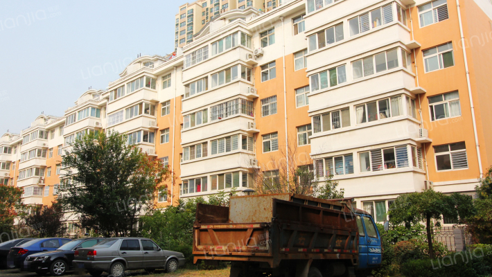 龙润花园房源|户型图|小区车位|交通地址详情分析!