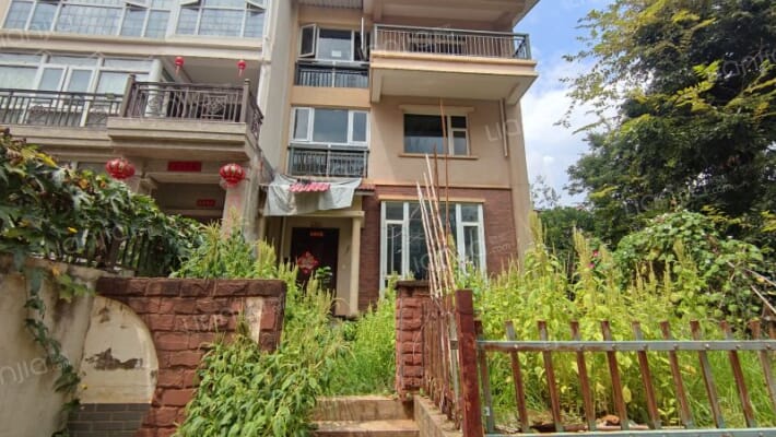 滇池向阳院外景图