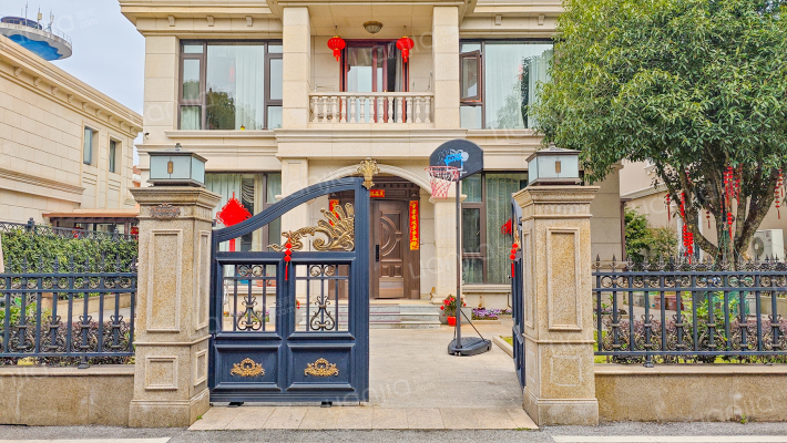 玉兰冬青里别墅外景图