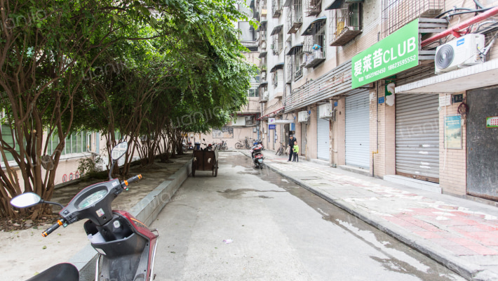 新东南亚外景图