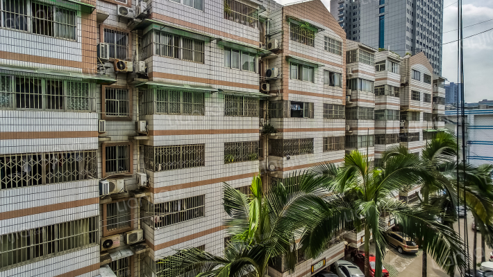 市二医院宿舍外景图