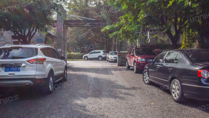 北碚建委小区外景图