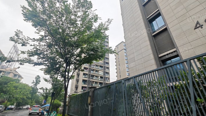 聆潮府外景图