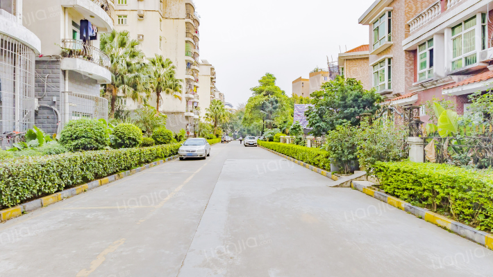 银湖花园外景图