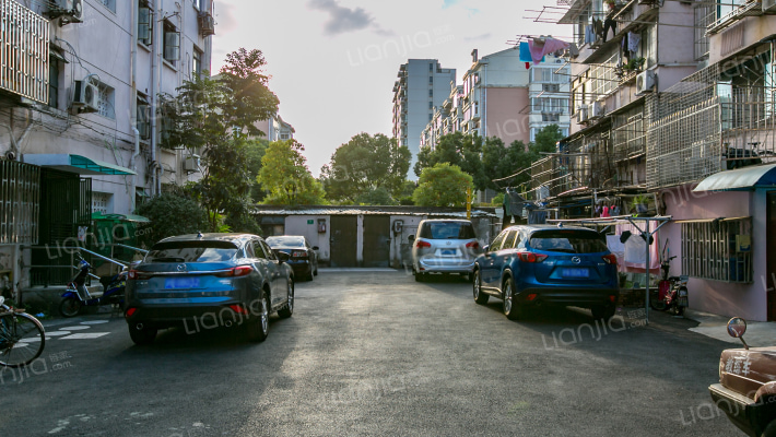 浦三路732弄外景图