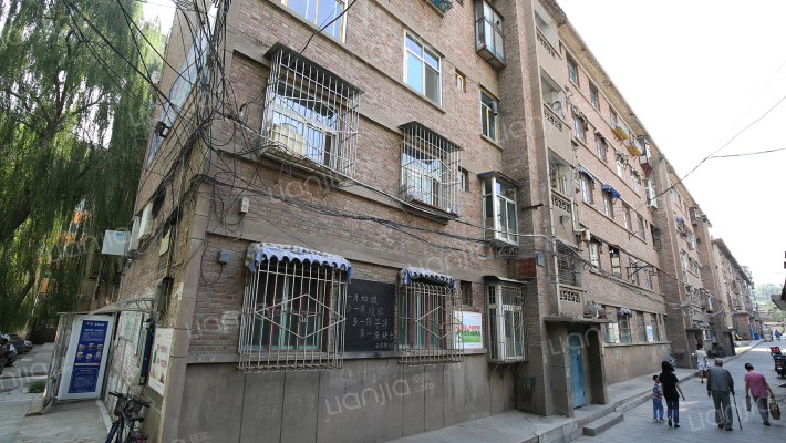 甘肃火电工程家属院外景图