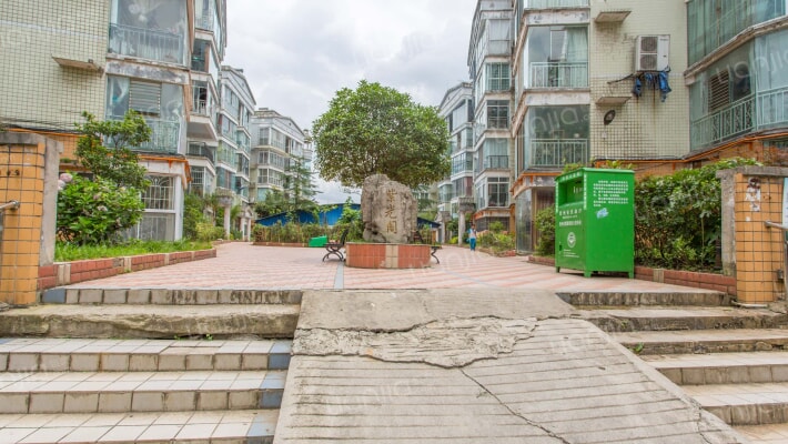 圣龙华府外景图