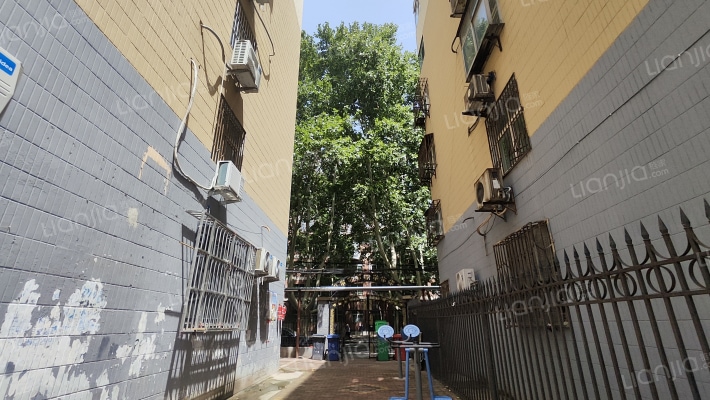 展览路3号院外景图