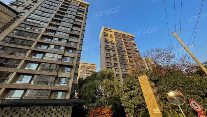 上海翡丽云邸一期房价怎么样翡丽云邸一期房源户型图小区车位交通地址