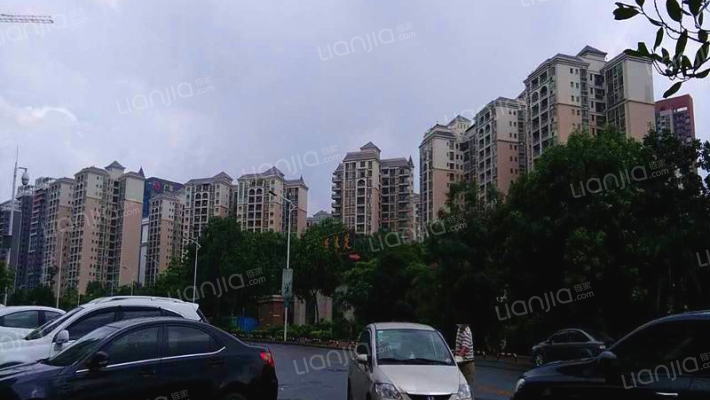 隆福花园外景图