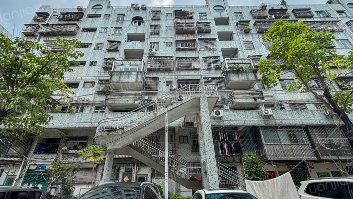 龙腾花园外景图