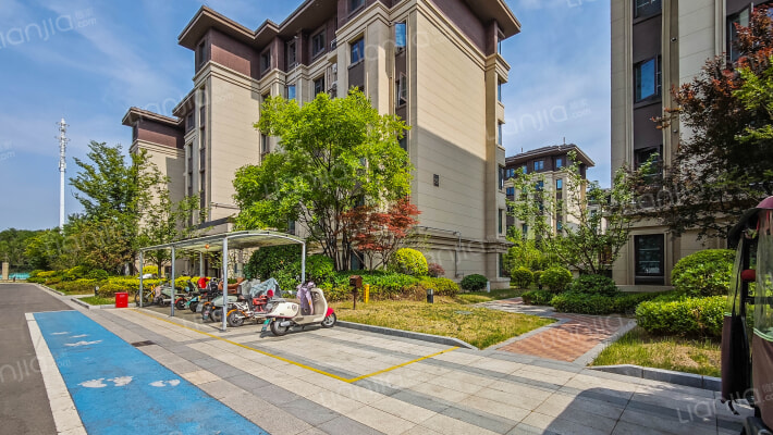 鼓楼紫云府外景图