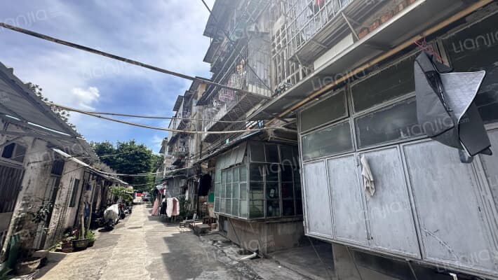 新港东路48号大院外景图