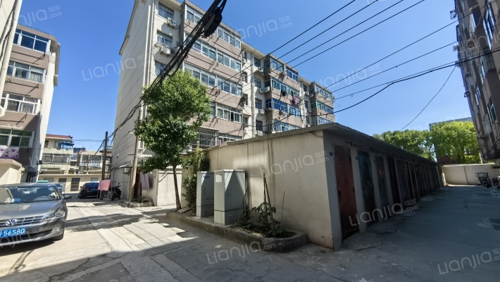 东台纱厂宿舍外景图