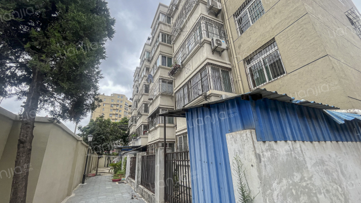 华新小区外景图