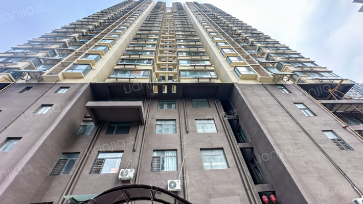 龙鼎云居外景图