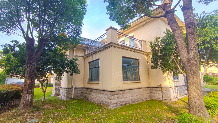 湖滨庄园外景图