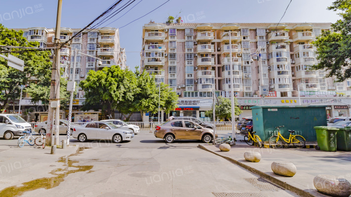 金银城广场外景图