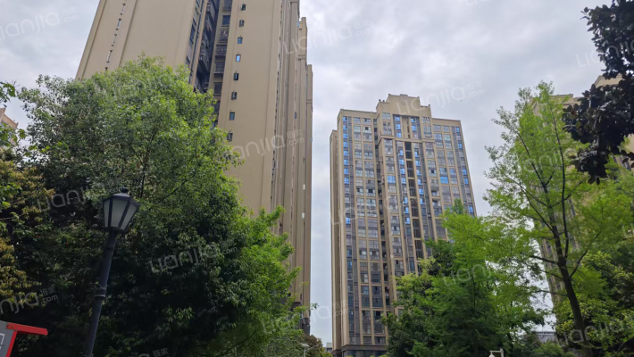 蓉垚北尚城外景图