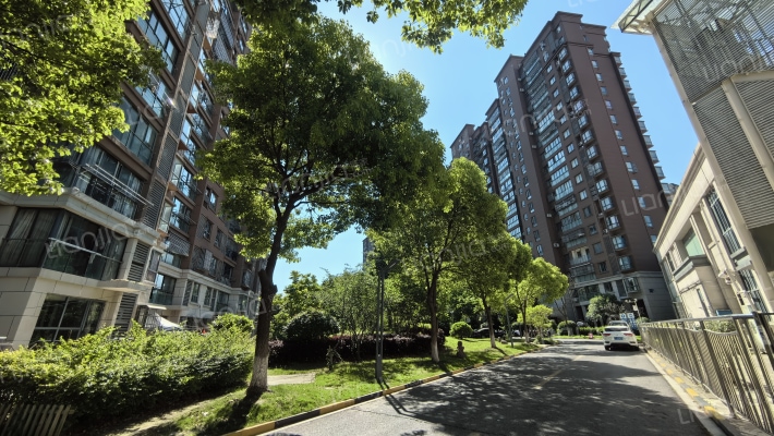 时代豪庭外景图