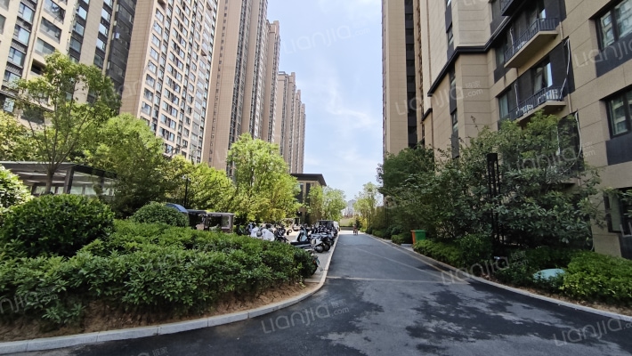 裕华行园外景图