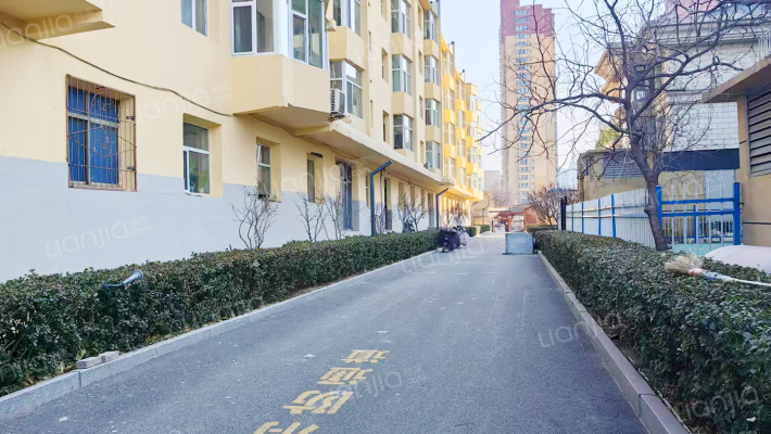 皮件厂宿舍外景图