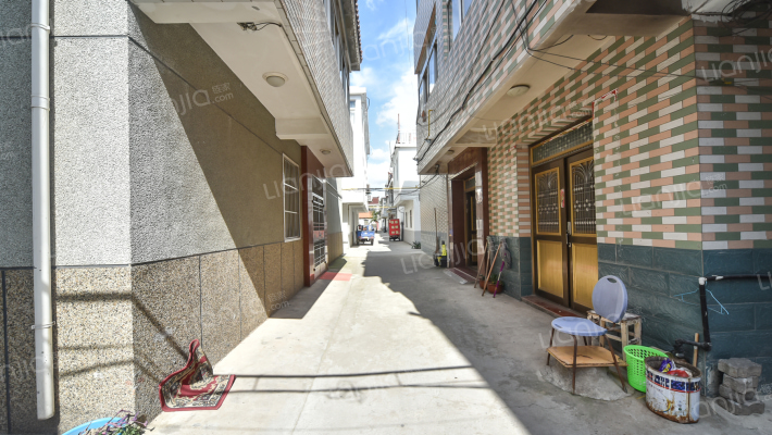 新河新村一区外景图