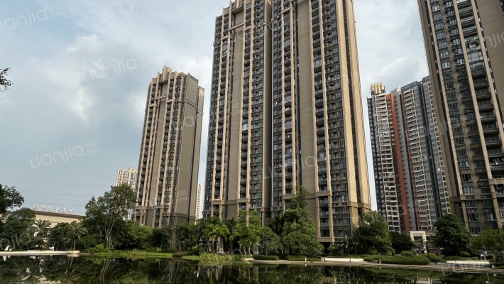 恒大紫荆学府棕榈岛外景图