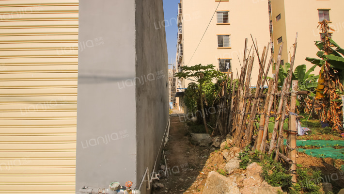 民众镇盛豪街外景图