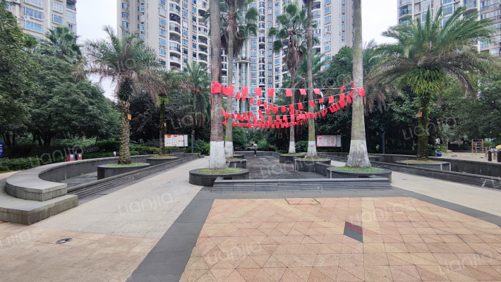 在水一方花园外景图