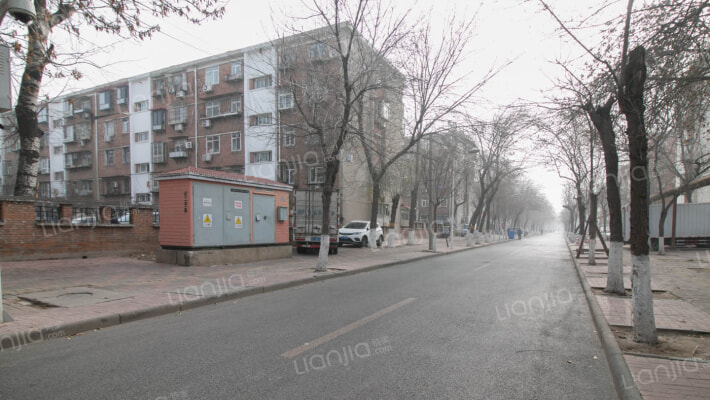 罗江西里外景图