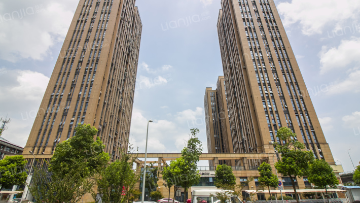 迪赛青苹果外景图