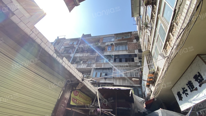 北街47号外景图