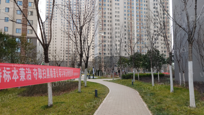 康定和园外景图