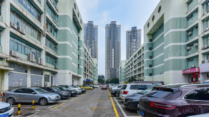 天发大厦外景图