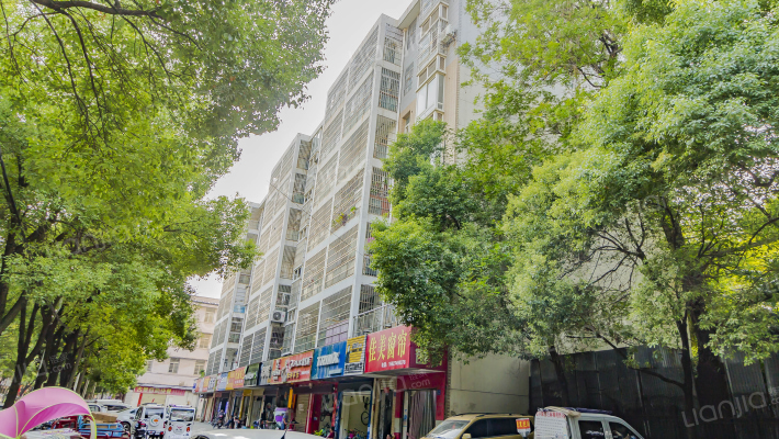 文兴路10号院外景图