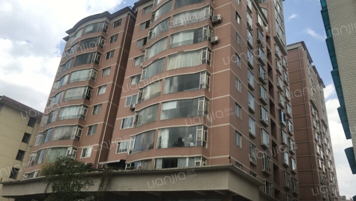 水晶宫公寓外景图