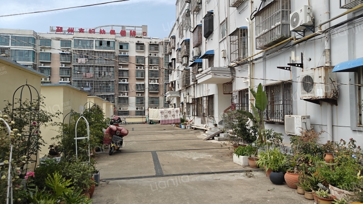 大运河商贸城外景图