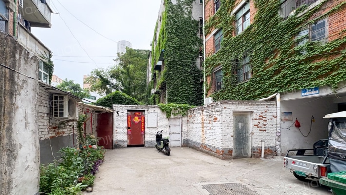 房管局家属院外景图