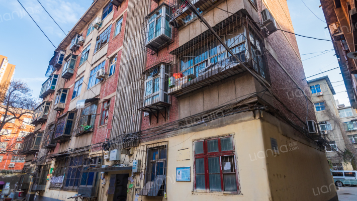 邮政家属院外景图