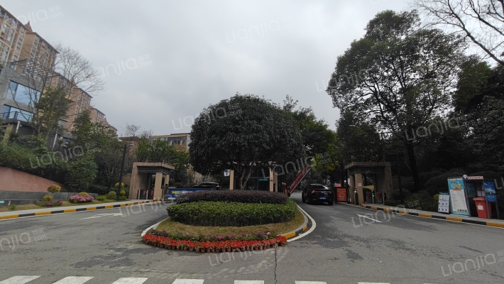 雅居乐十年雅墅外景图