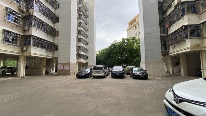 美亚小区外景图