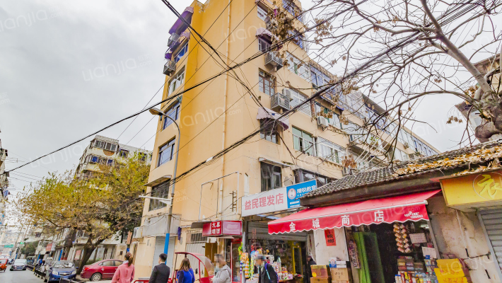 广电局宿舍外景图