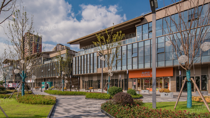 耀江商业广场外景图