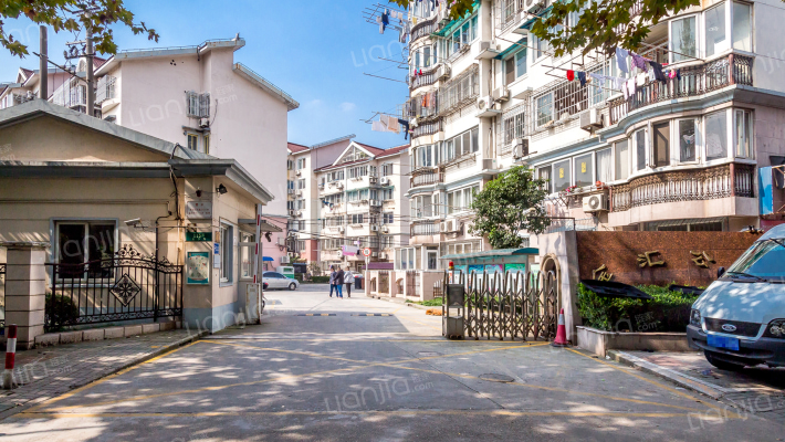 金汇公寓外景图