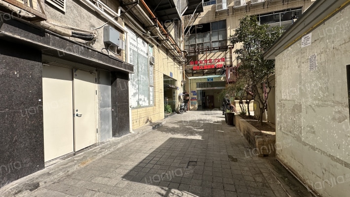 中山大厦外景图