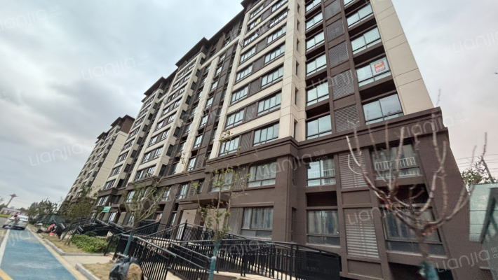 李巷花苑外景图